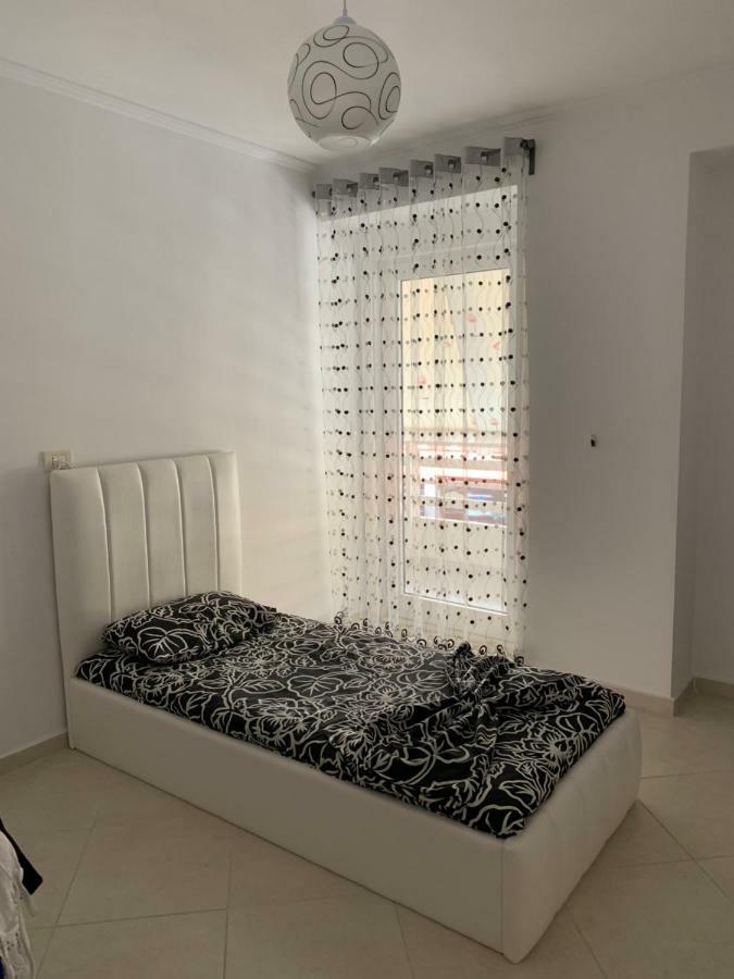 Marinela Apartment Sarande Exterior photo